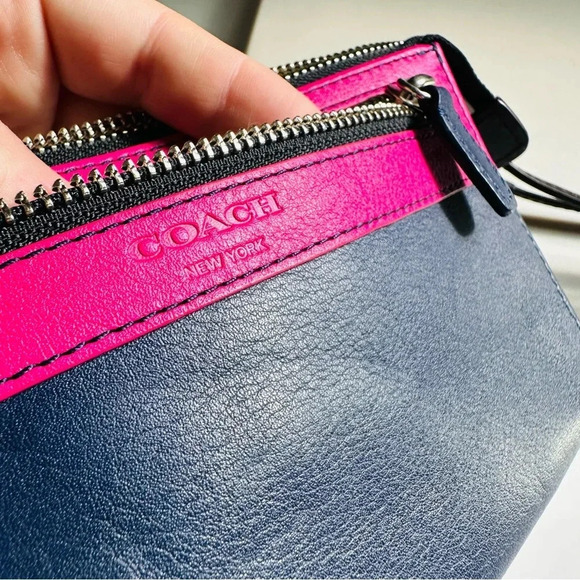 Coach Legacy LeatherColor Block Zippy Wallet Navy/Fuchsia - Picture 11 of 13